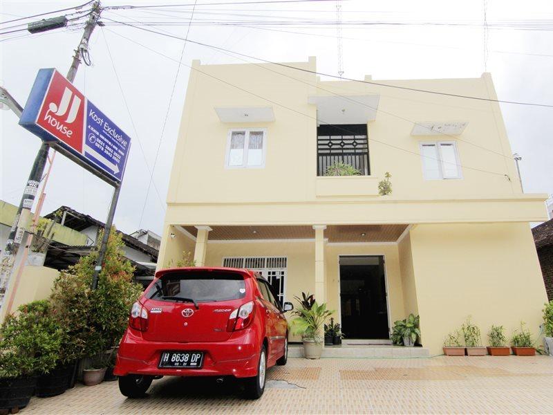 Jj House Gejayan Hotel Kejayan Buitenkant foto