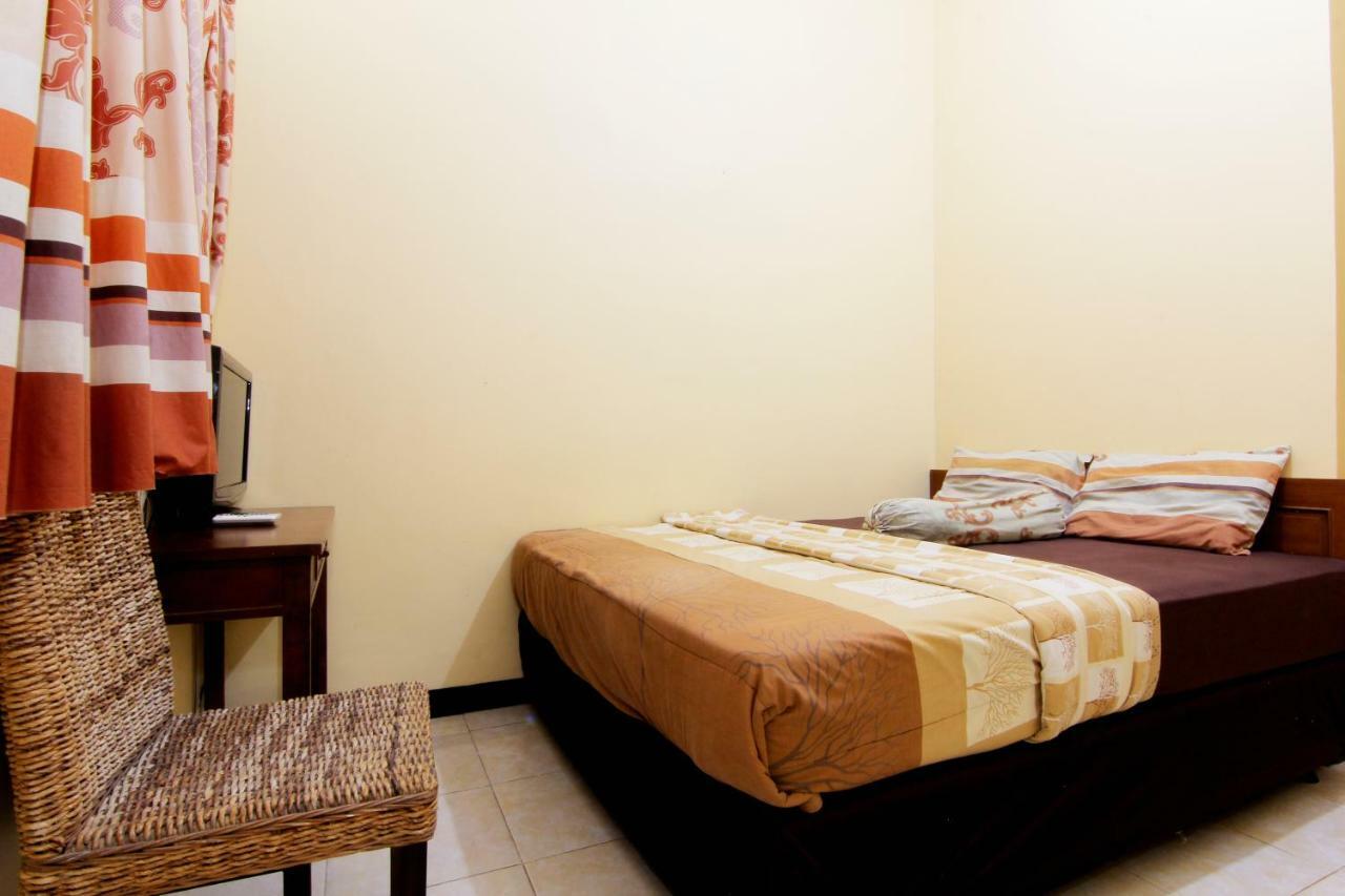 Jj House Gejayan Hotel Kejayan Buitenkant foto