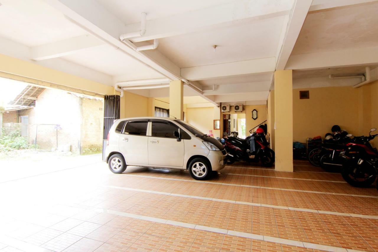 Jj House Gejayan Hotel Kejayan Buitenkant foto